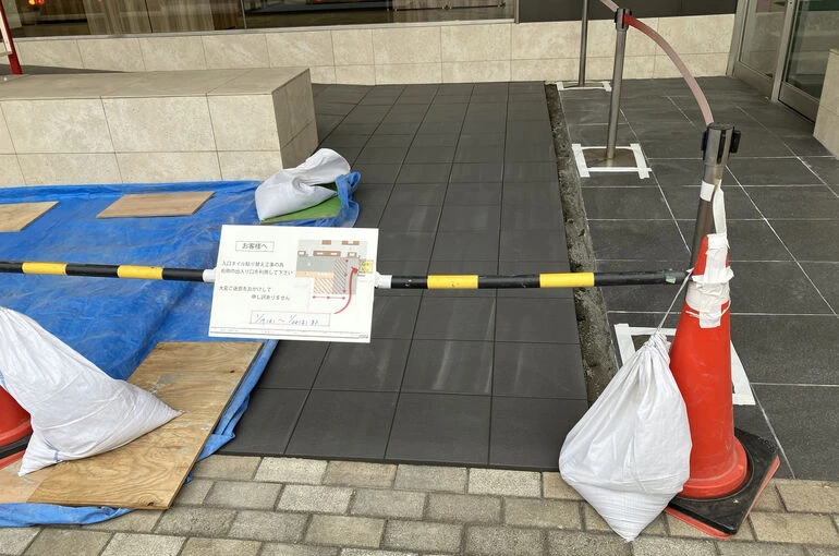    タイル貼替工事   